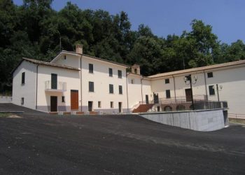 A Villa Emmaus si ritrovano Modica (RG) e Paganica (AQ) gemellate dopo il 6 aprile 2009: alla scuola del deserto.