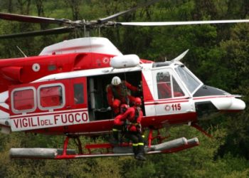 Vigili del fuoco, recuperati sul Gran Sasso due escursionisti nei pressi della cima Wojtyla.
