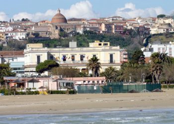 A Giulianova (TE) bis di “Squol’anti” rappresentazione teatrale in dialetto giuliese.