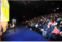 Cine-Napoli con premi e chicche.