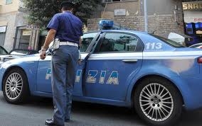 Il primo mese del viaggio del camper della Polizia di Stato contro la violenza sulle donne.