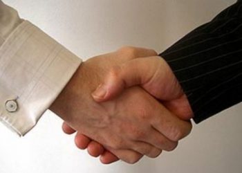 Internazionalizzazione delle imprese: siglato protocollo d’intesa tra Camera di commercio dell’Aquila e Camera di commercio della Romania.