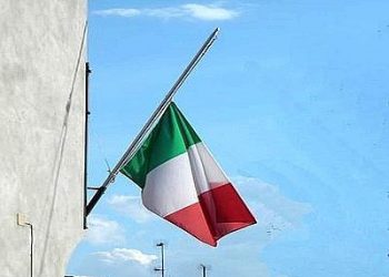 Funerali vigile del fuoco; a Pescara lutto cittadino, chiuse alcune strade.