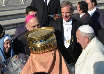 Presepe Rivisondoli dal Papa.