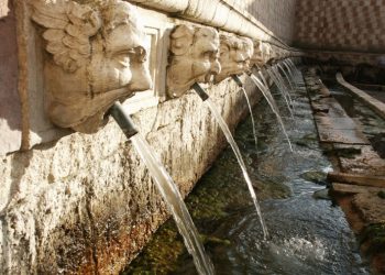 L’Aquila, la regina del centro Italia. Un viaggio nella storia e nella leggenda, tra montagna, sport e cucina da primato.