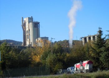 Alta Valle dell’Aterno: la popolazione dice no all’incenerimento dei rifiuti nel cementificio Sacci di Cagnano Amiterno