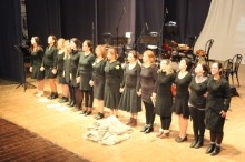 Lunghi applausi e grande commozione allo spettacolo “Ad Auschwitz c’era un’orchestra femminile”