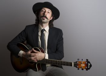Leo Folgori in concerto a Carsoli, nuovo appuntamento live con il “Vieni via” tour