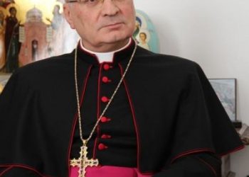 Un ponte strallato, ferita al profilo architettonico della città: Goffredo Palmerini intervista Monsignor Antonini
