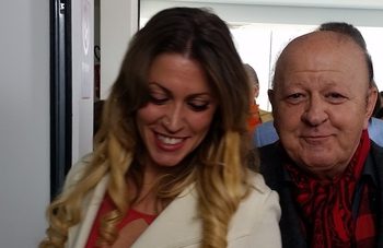 L’aeroporto dei Parchi dell’Aquila si trasforma nel set di un film, Boldi e Tortora i protagonisti