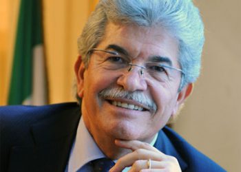 Editoria: Il Senatore Razzi a Giulianova e a L’Aquila con il suo libro “Un Senatore Possibile”