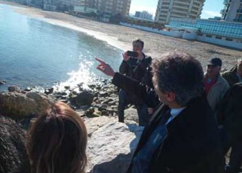 Marco Marsilio e Giorgia Meloni alla foce del fiume Saline