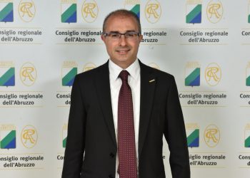 Piano riordino rete ospedaliera, Pettinari: “Fumo negli occhi degli abruzzesi”