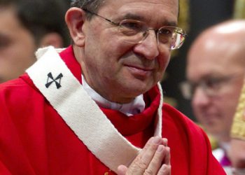 Anche domenica 26 aprile la messa presieduta dal cardinale Petrocchi in tv e streaming