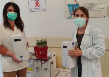 200 Rose bianche di Santa Rita all’Ospedale Bellaria di Bologna come segno di gratitudine e speranza.