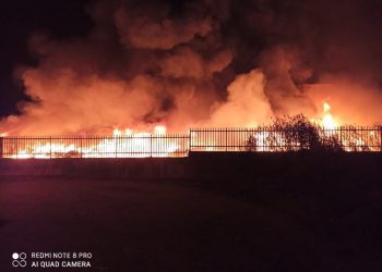 Nella notte vastissimo incendio ad Avezzano