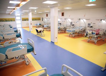 Sanità: il presidente Marsilio inaugura il Covid Hospital di Pescara