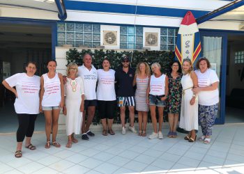 Remiamo contro la violenza sulle donne: un mare di solidarietà e condivisione unisce i sette comuni della costa teramana