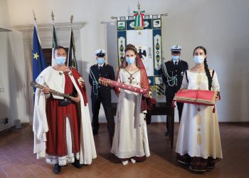 Perdonanza Celestiniana 726: stamani il passaggio di consegne tra i figuranti dell’anno scorso e di quest’anno