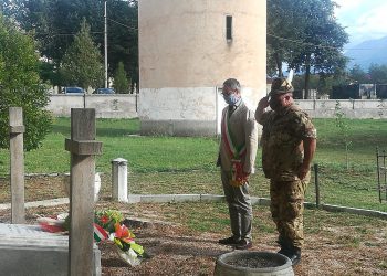 Ricorrenza eccidio dei Nove Martiri aquilani, deposta corona alla caserma Pasquali-Campomizzi
