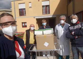 L’Aquila per la vita: donate 1.300 mascherine al reparto di malattie infettive dell’ospedale dell’Aquila