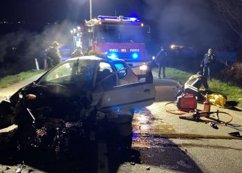 Violento scontro frontale sulla Via Mausonia