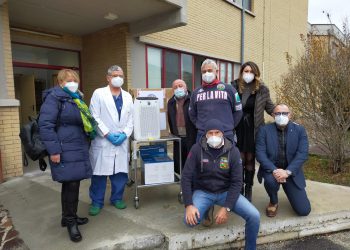 L’Aquila per la Vita e il Comitato Feste patronali di Acciano 2019 donano al reparto di Pneumologia del San Salvatore dpi e sanificatori