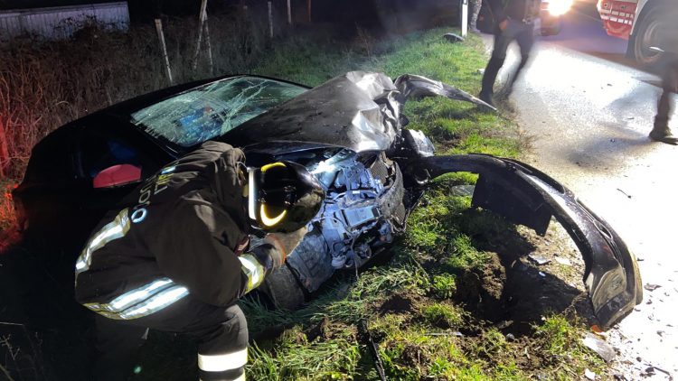 Violento scontro frontale sulla Via Mausonia