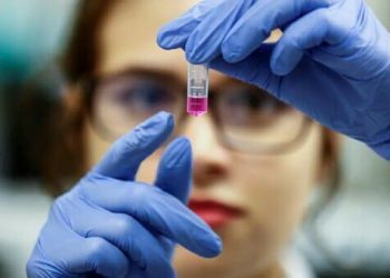 Vaccini: Paolucci, “Ne arriveranno altri 60.000, ma costeranno 30 euro a dose”