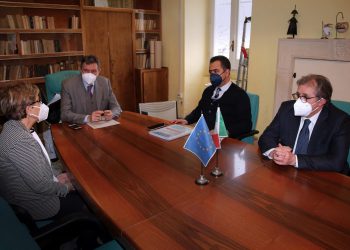 Covid: Marsilio incontra sindaco Guardiagrele. Domani al via screening di massa sulla popolazione