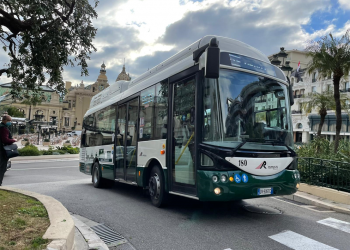 Trasporti: il Principato di Monaco sperimenta bus elettrico del Comune dell’Aquila