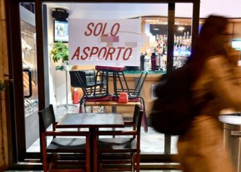 Covid, Cts: nessun via libera a ristoranti aperti la sera
