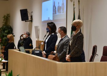 Abruzzo, approvata legge su fibromialgia e presentato piano vaccini