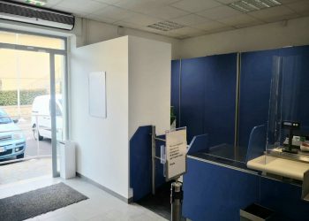 Poste Italiane: completamente rinnovato, l’ufficio postale di Fontecchio riapre nella sua sede storica