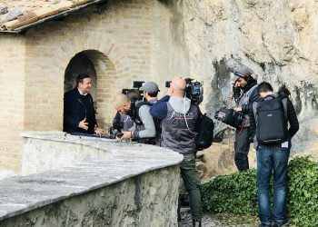 La chiesa di Santa Maria ad Cryptas e l’ex monastero di Santo Spirito agli “Album di Freedom, oltre il confine”
