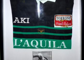 Polisportiva L’Aquila Rugby: all’asta la maglia della finale scudetto del ’94 in sostegno di Macy Handley