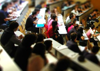 Università e lavoro: come alternare studio e impiego (senza compromettere il rendimento)