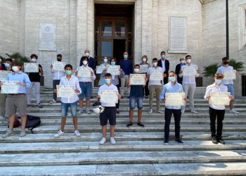 Premiati studenti “d’Annunzio” e liceo Scientifico “Da Vinci” che hanno lavorato a ridurre i danni subiti dall’accesso e dal portale della scuola