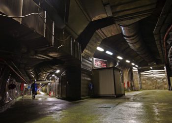 Un viaggio nel cuore della montagna: visita ai laboratori sotterranei del Gran Sasso