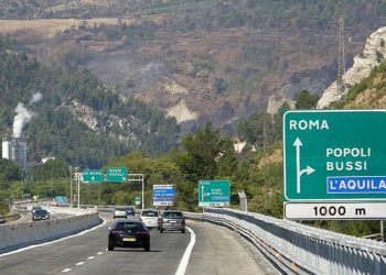 Lo svincolo autostradale di Popoli: cattedrale nel deserto