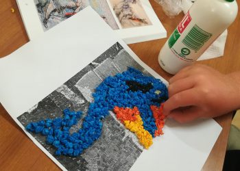  Bambini e adulti alla scoperta dei mosaici di Tornareccio