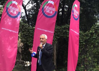 Covid: Quagliariello (Coraggio Italia), ora attività aperte anche con cambio colore