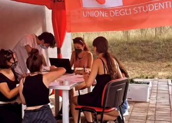 Studenti uniti contro la crisi: torna a L’Aquila il mercatino del libro usato