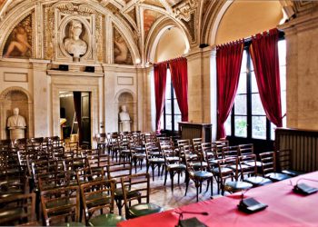 Ad insigni personalità Premio d’eccellenza “Città del Galateo” 2021