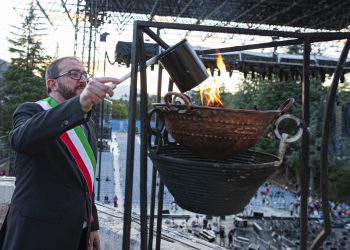 Perdonanza 2021, 727esima edizione: chiusa la Porta Santa, terminato il Giubileo aquilano