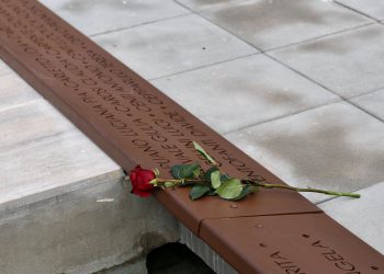 Draghi all’Aquila inaugura Parco della Memoria dedicato alle vittime del sisma 2009