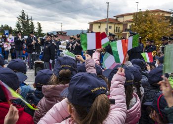 L’Aquila, scuola “San Francesco”: inaugurazione anno scolastico con concerto della Fanfara della Polizia di Stato