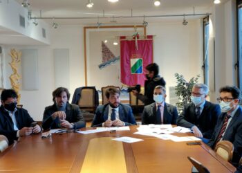 Conferenza Pd su sanità: “Così l’Abruzzo va a fondo, senza governance e atti a favore della comunità”