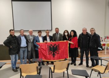 Tante persone all’inaugurazione all’Aquila della scuola di lingua italo-albanese