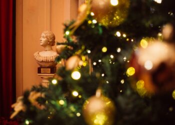 Il Natale al Teatro Maria Caniglia, tutti gli appuntamenti per le festività natalizie 2021